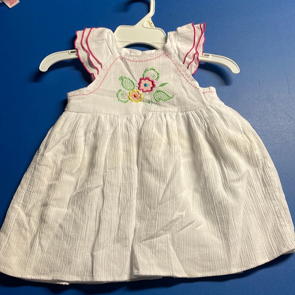 Adorable spring dress